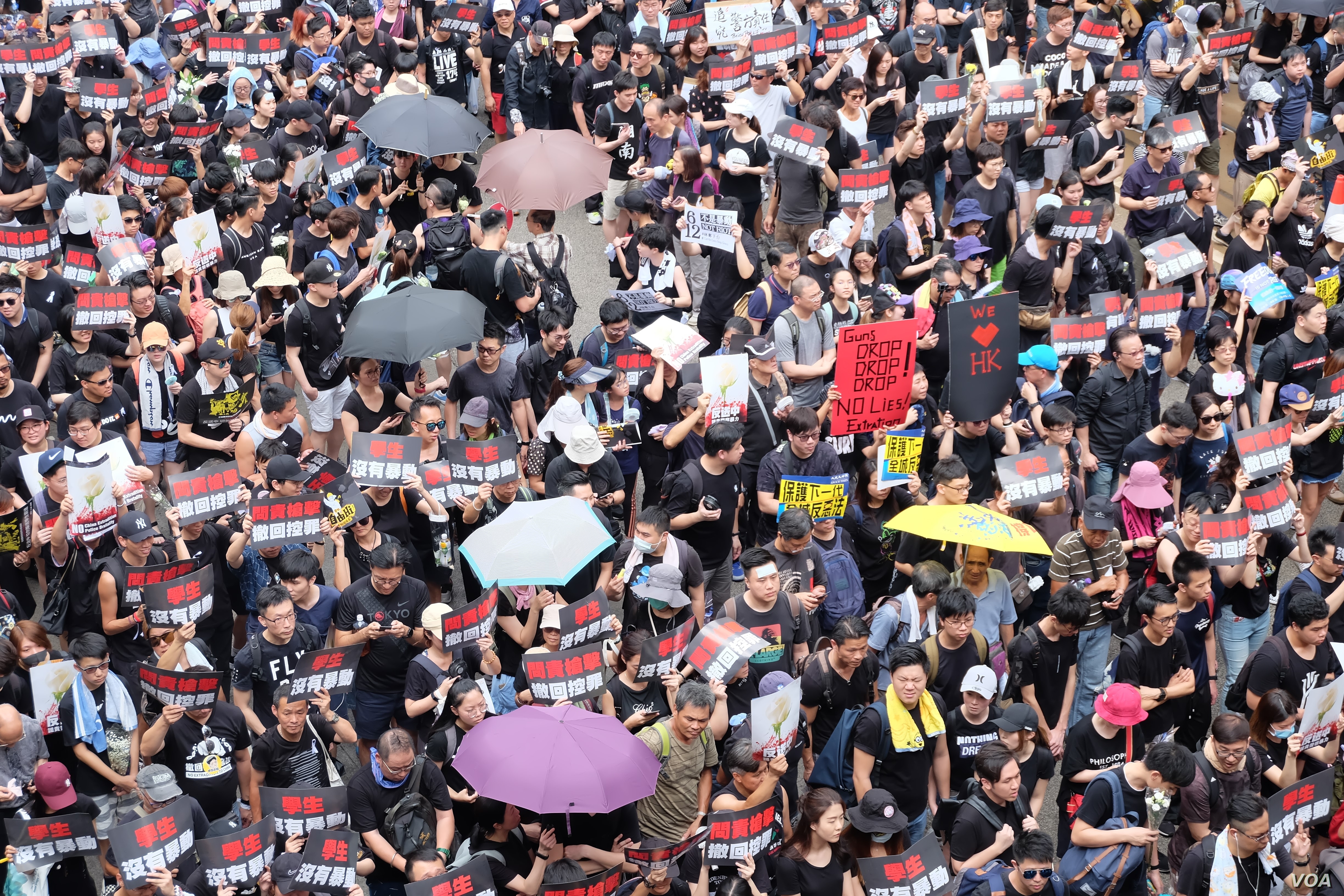 https://www.scmp.com/news/hong-kong/law-and-crime/article/3031696/hong-kong-protests-hundreds-take-streets-second-day
