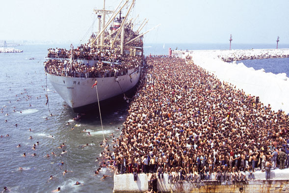 What Happens When People Experience Socialism…29 Years Since Albanians Stormed Ship In Vlora
