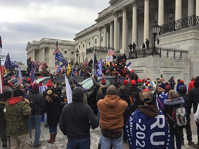 Video Shows U.S. Capitol Police Gave Protesters OK To Enter