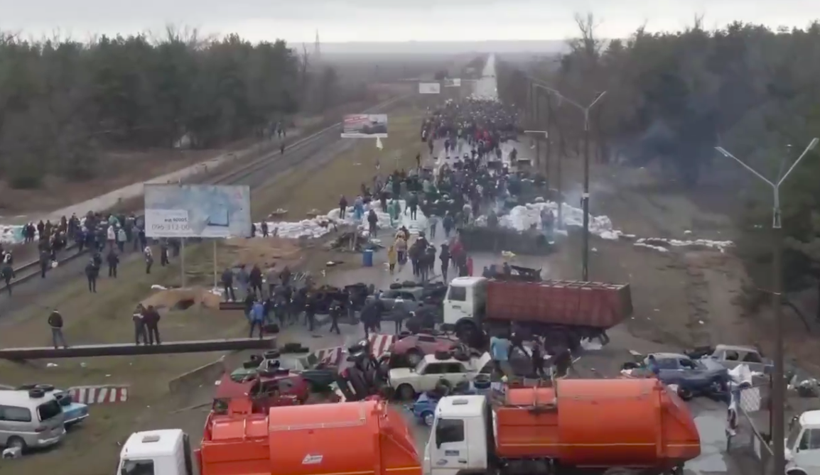Ukrainians Defend Their Land With Their Bodies In Face Of Russian Troops