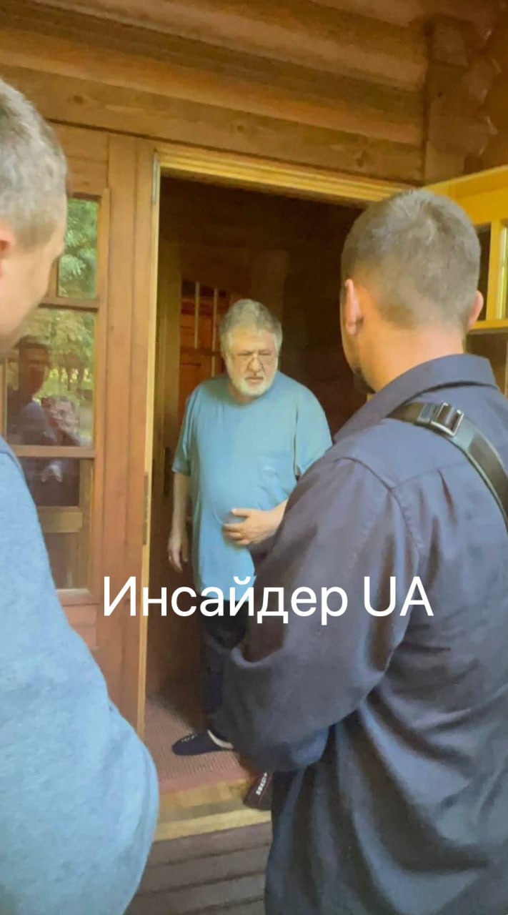 Ukrainian Oligarch Spiders Eating Each Other – Zelenskiy Jails Mentor Kolomoiskiy