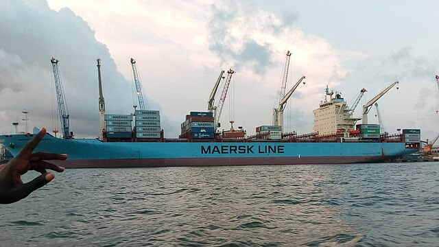 Maersk Shipping chooses sides