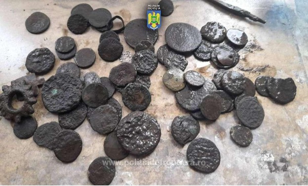Romanian Border Police Foil Attempted Smuggling Of Precious Relics