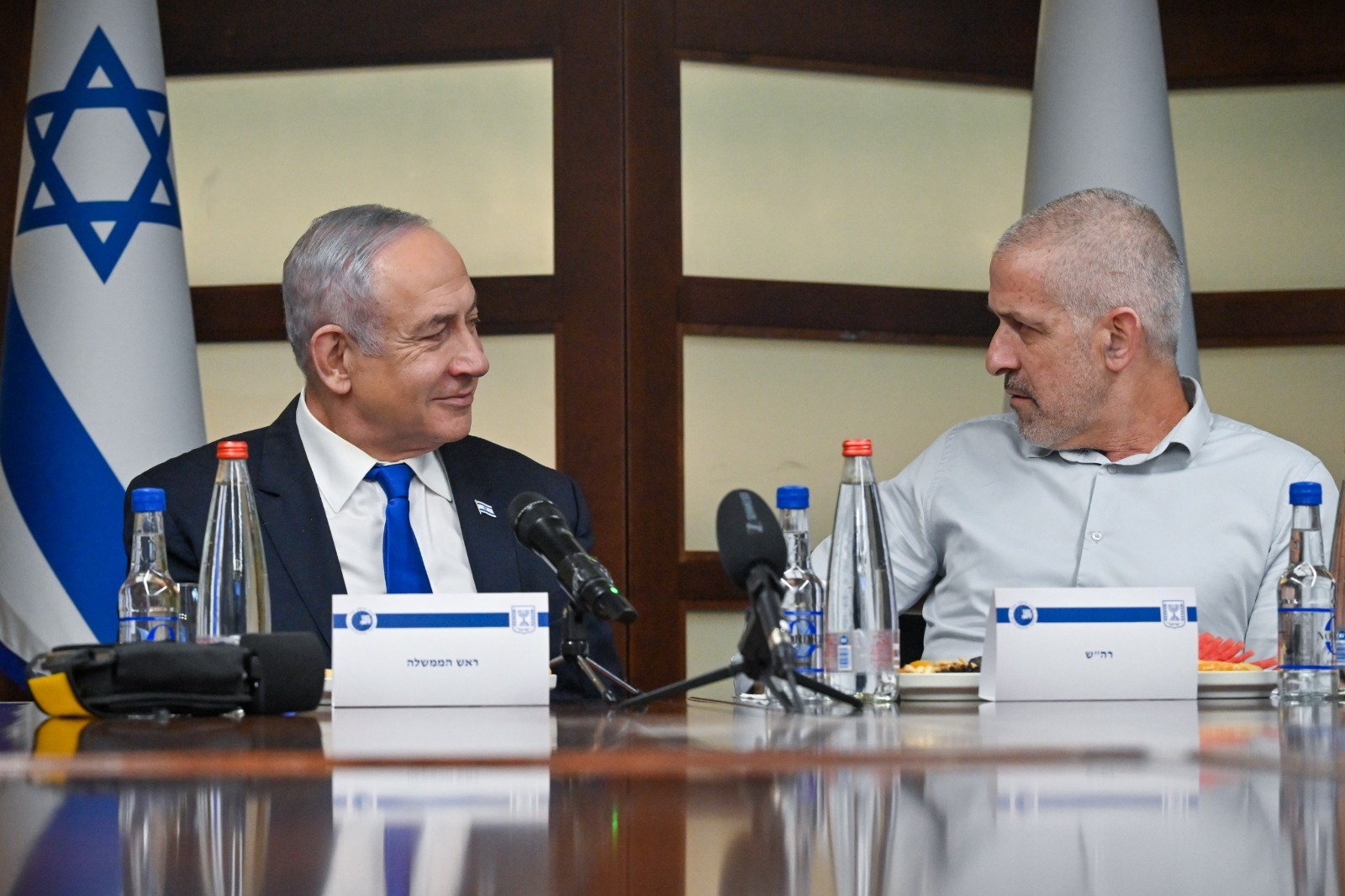 REPORT: Israeli Response To Iran Isn't Over, And Netanyahu Publicly Meets With Mossad, Shin Bet
